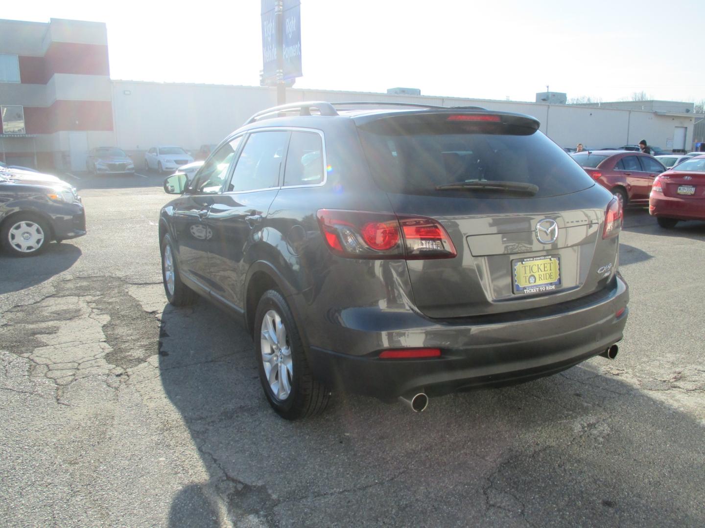 2013 GRAY Mazda CX-9 Sport AWD (JM3TB3BVXD0) with an 3.7L V6 DOHC 24V engine, 6-Speed Automatic transmission, located at 1254 Manheim Pike, Lancaster, PA, 17601, (717) 393-9133, 40.062870, -76.323273 - Photo#6